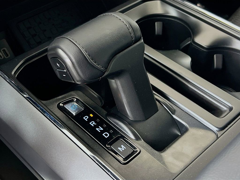 New 2026 Ford F150 XLT w/ Equipment Group 302A MID image 10