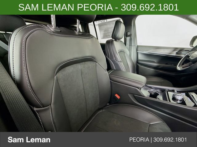 New 2026 Jeep Grand Cherokee Altitude image 27