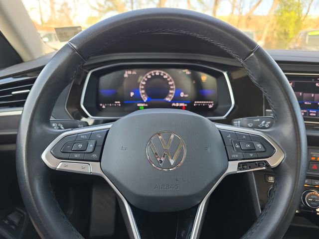 Used 2024 Volkswagen Jetta SE image 18