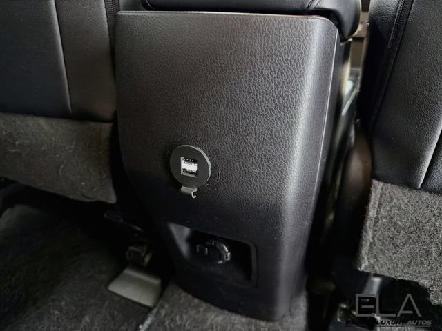 Used 2018 Toyota RAV4 Limited FWD image 29