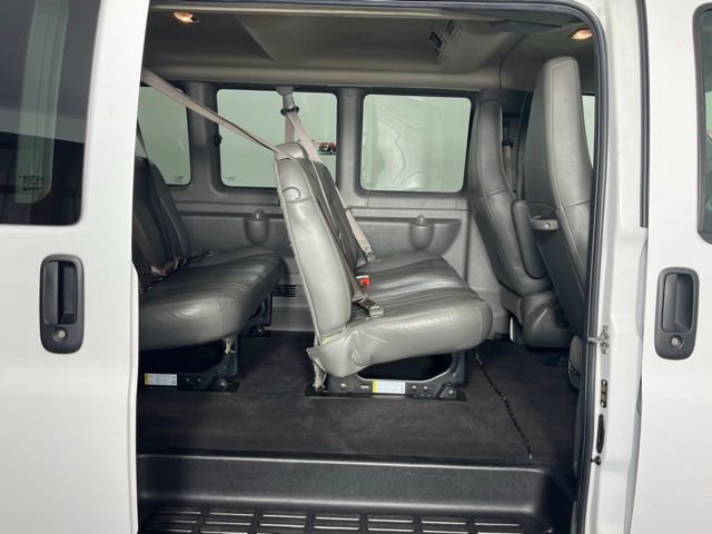 Used 2022 Chevrolet Express 3500 LS RWD image 22