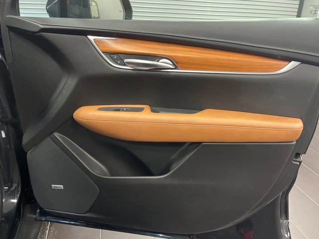 Used 2020 Cadillac XT5 Premium Luxury image 13