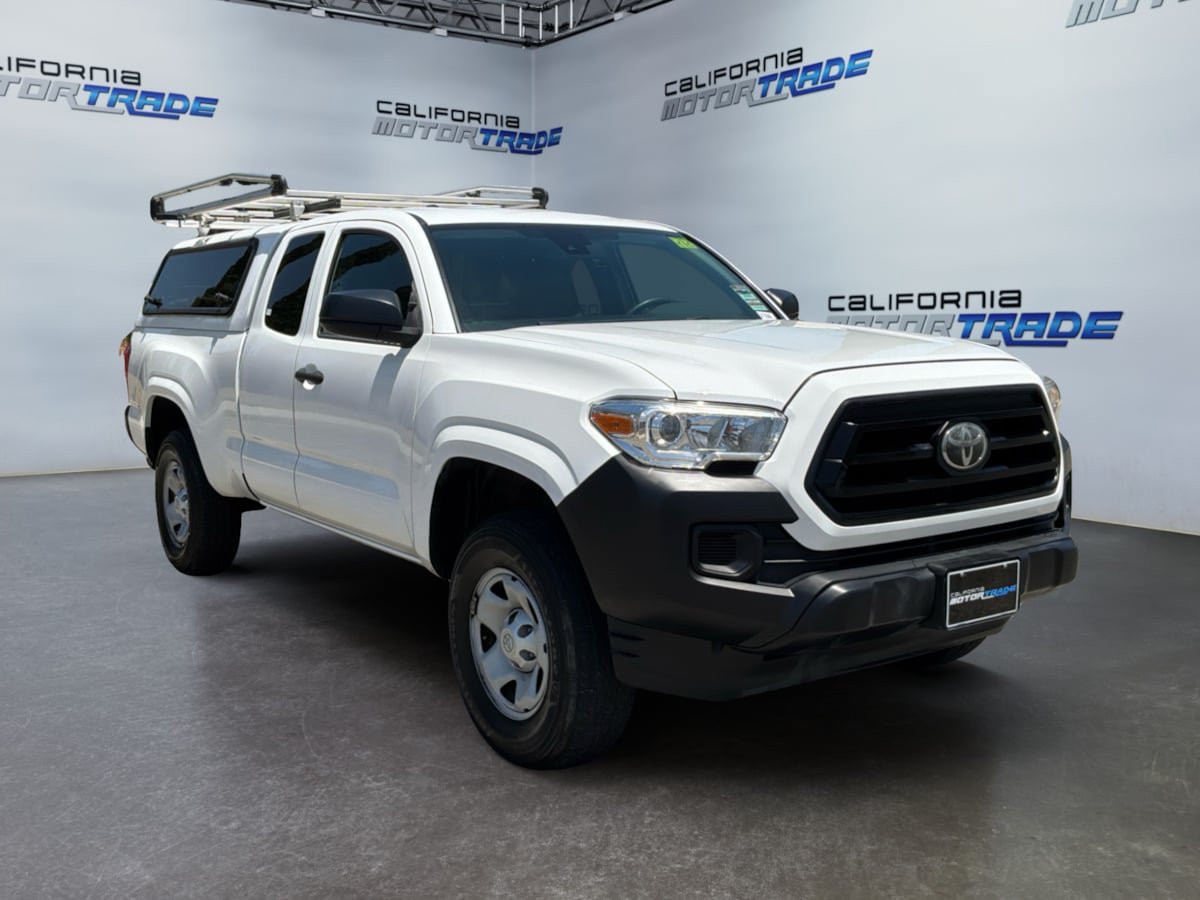 Used 2020 Toyota Tacoma SR RWD image 3