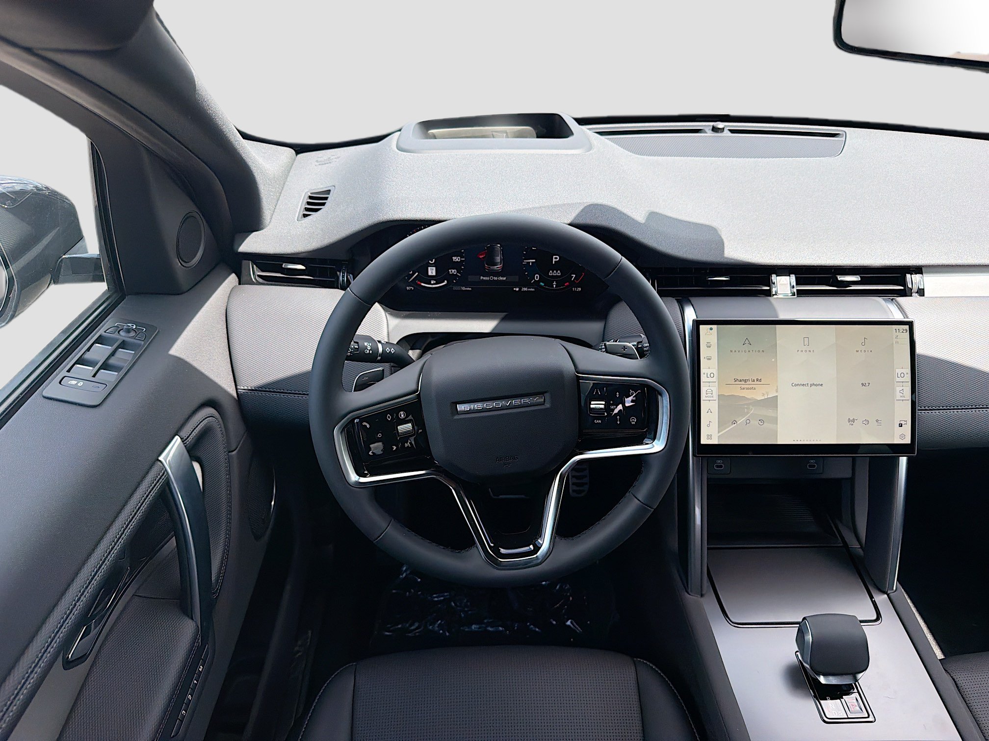 New 2026 Land Rover Discovery Sport Landmark AWD/4WD image 17