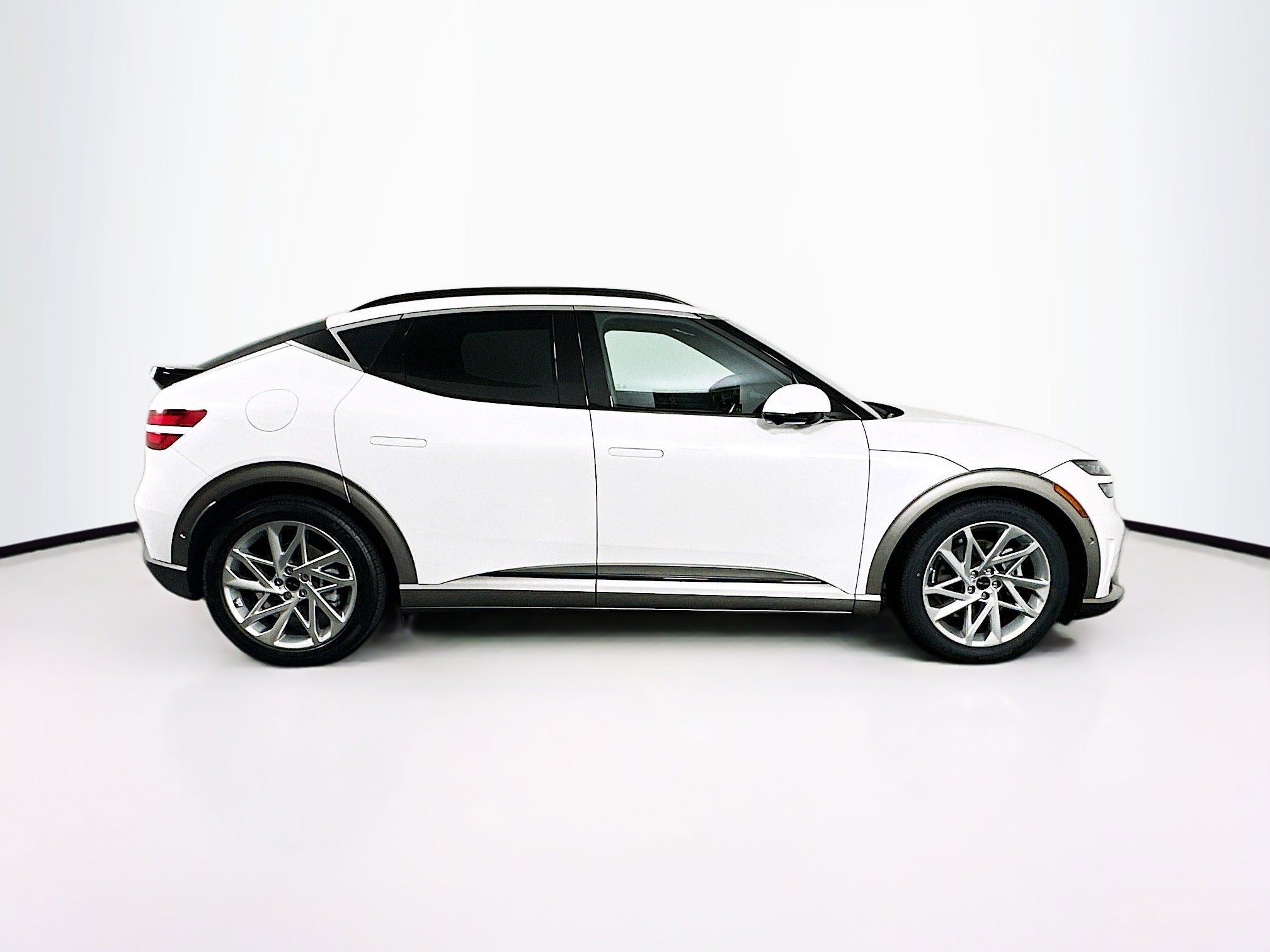 Used 2023 Genesis GV60 Advanced AWD/4WD image 10