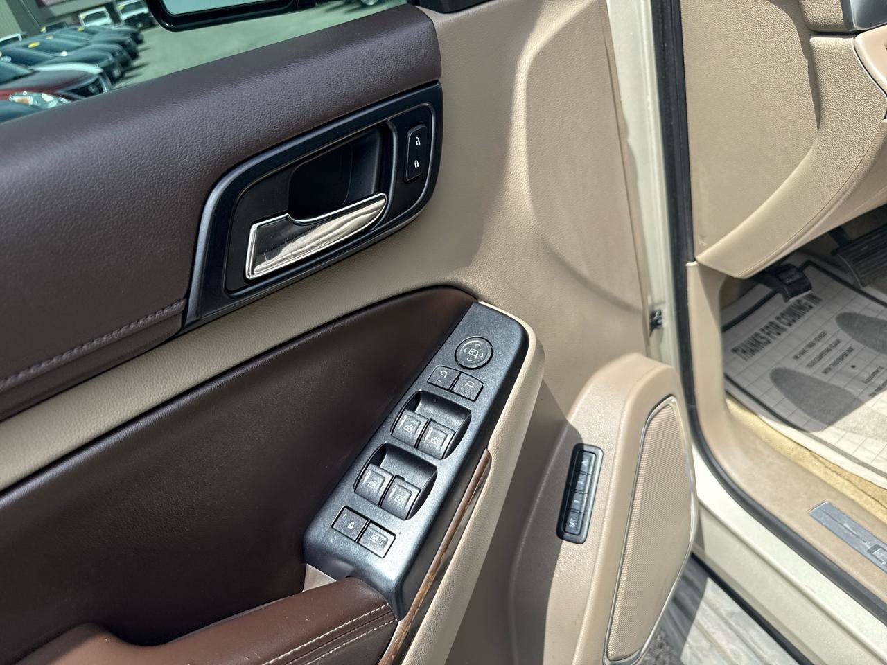Used 2015 Chevrolet Tahoe LT RWD image 15