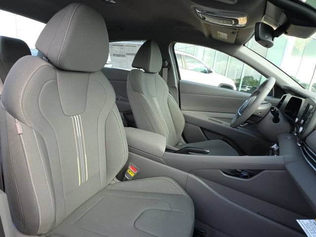 New 2026 Hyundai Elantra Sport FWD image 8