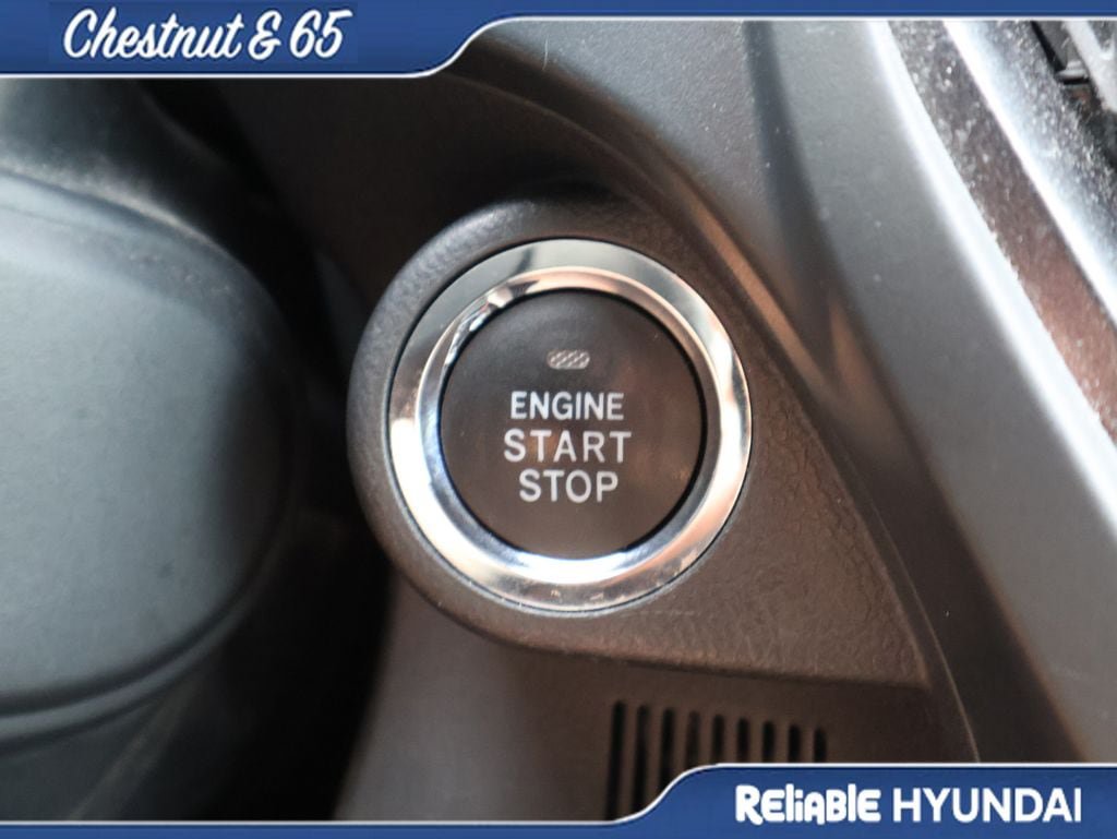 Used 2025 Subaru Forester Premium AWD/4WD image 32