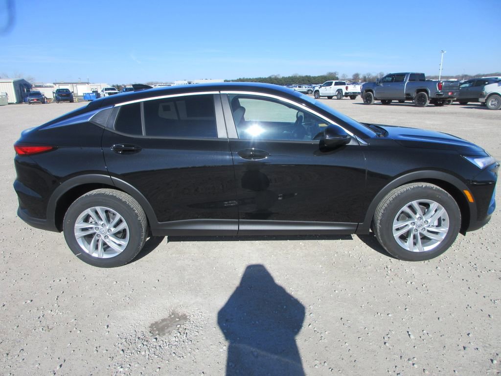 New 2026 Buick Envista Preferred image 3