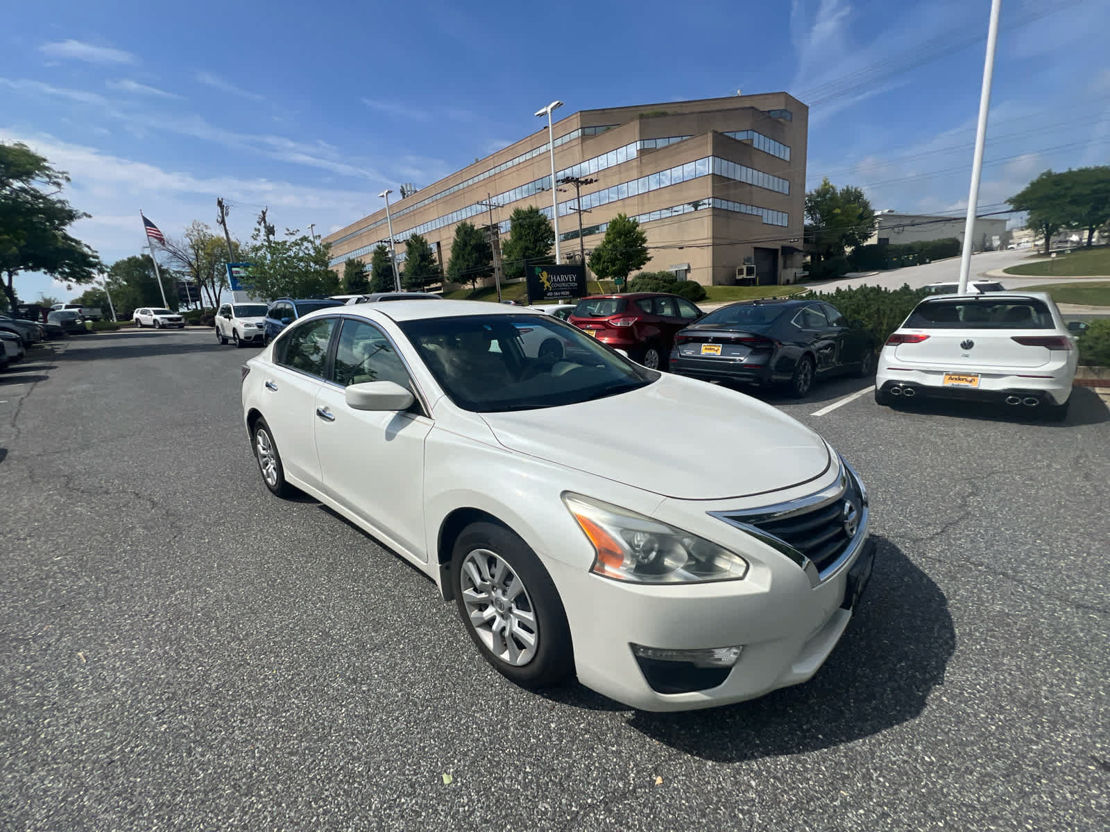 Used 2014 Nissan Altima 2.5 SV FWD image 4