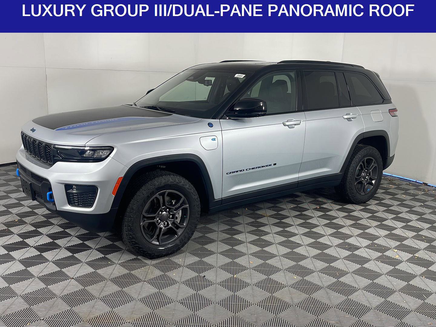 Used 2024 Jeep Grand Cherokee Trailhawk w/ Luxury Tech Group III