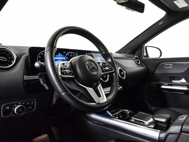 Used 2022 Mercedes-Benz GLA 250 4MATIC image 10