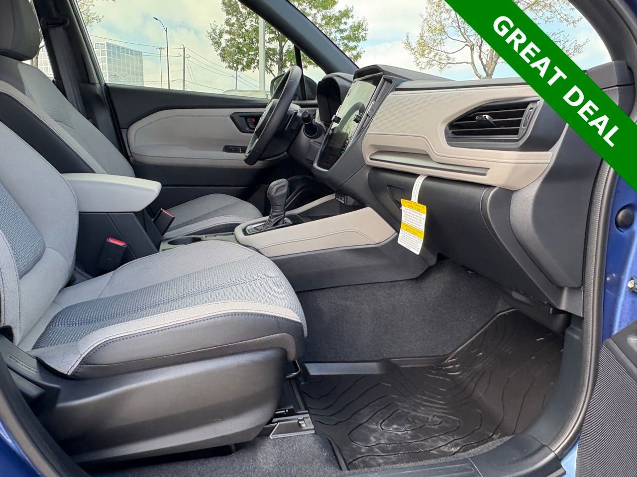 Used 2025 Subaru Forester Premium image 39