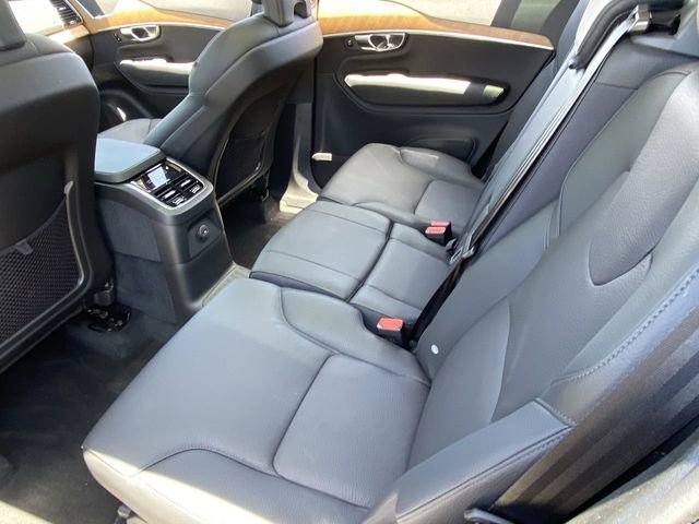 Certified 2025 Volvo XC90 T8 Plus w/ Protection Package Premier image 17