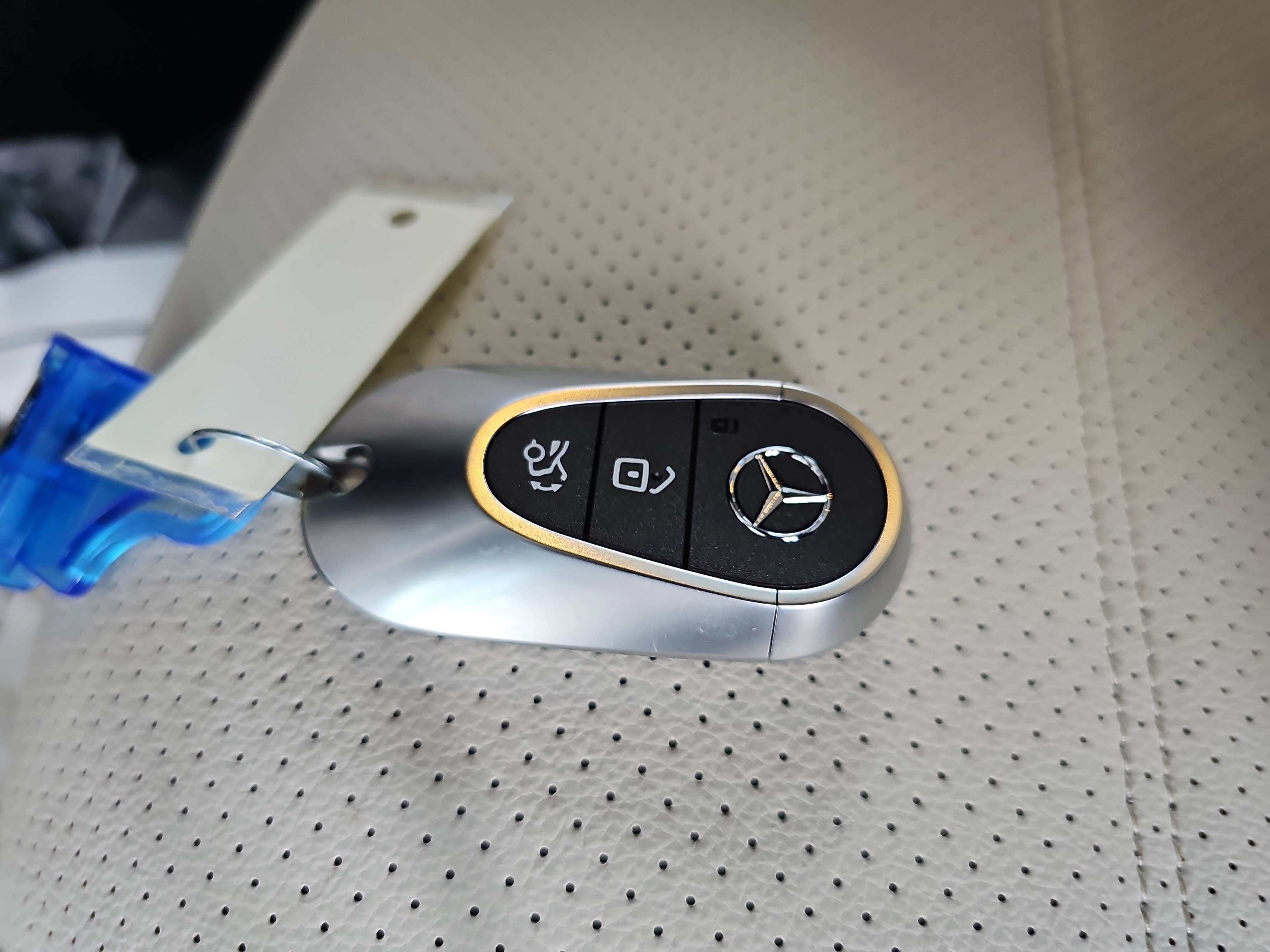 Certified 2026 Mercedes-Benz GLC 300 4MATIC image 38