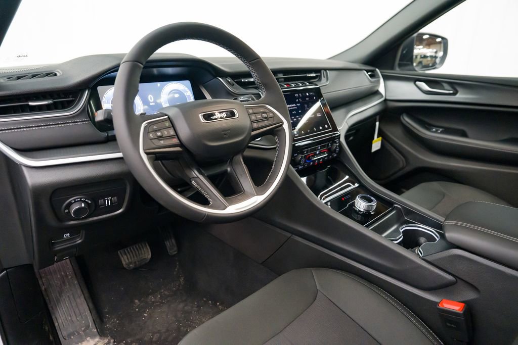 New 2026 Jeep Grand Cherokee L 4WD image 25