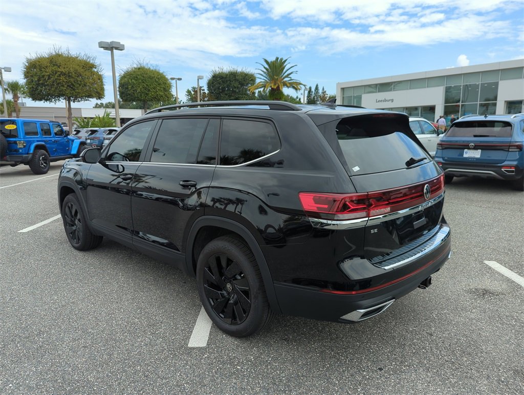 New 2025 Volkswagen Atlas SE image 7