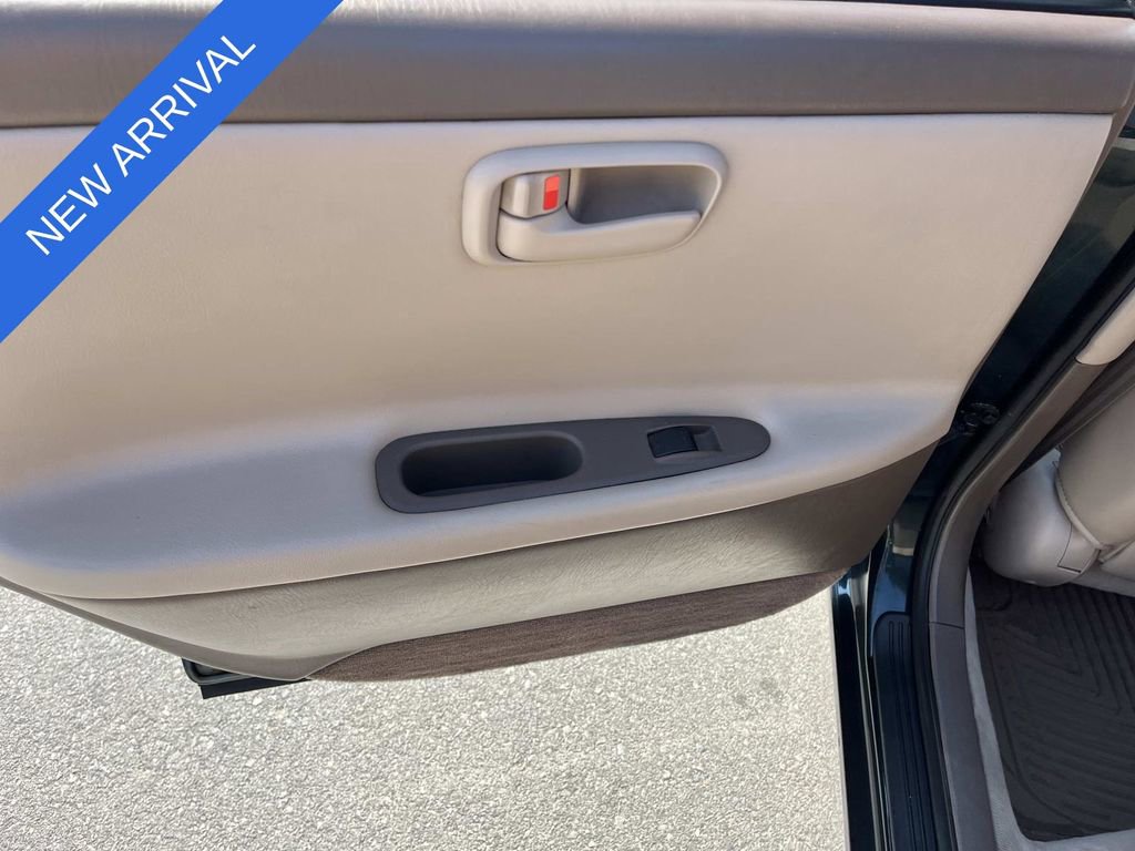 Used 1995 Lexus ES 330 image 16