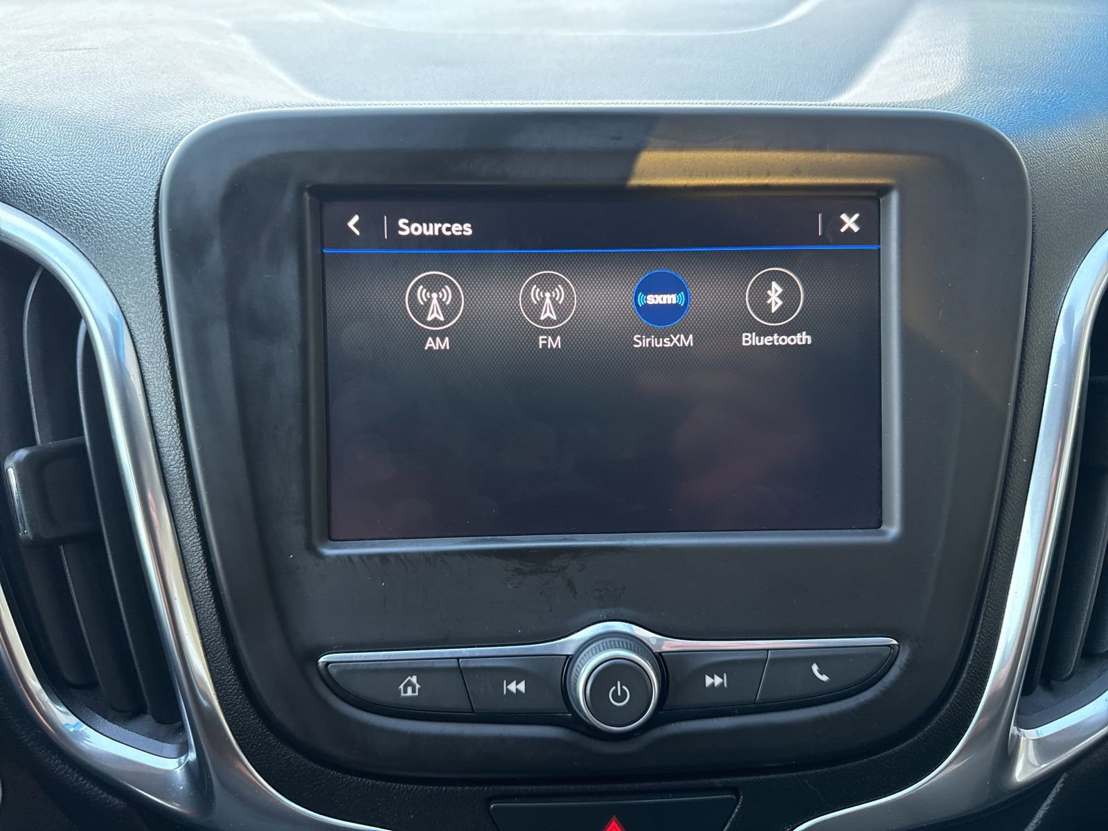 Used 2021 Chevrolet Equinox LT image 21