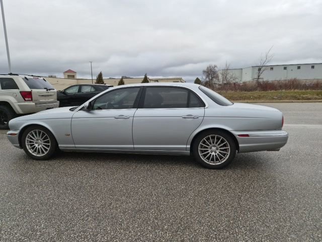 Used 2006 Jaguar XJ8 image 8