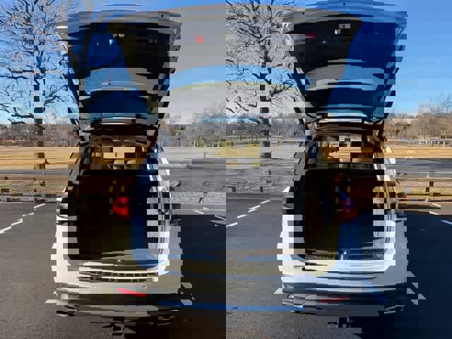 Used 2020 Mercedes-Benz GLE 350 4MATIC w/ Premium Package image 9