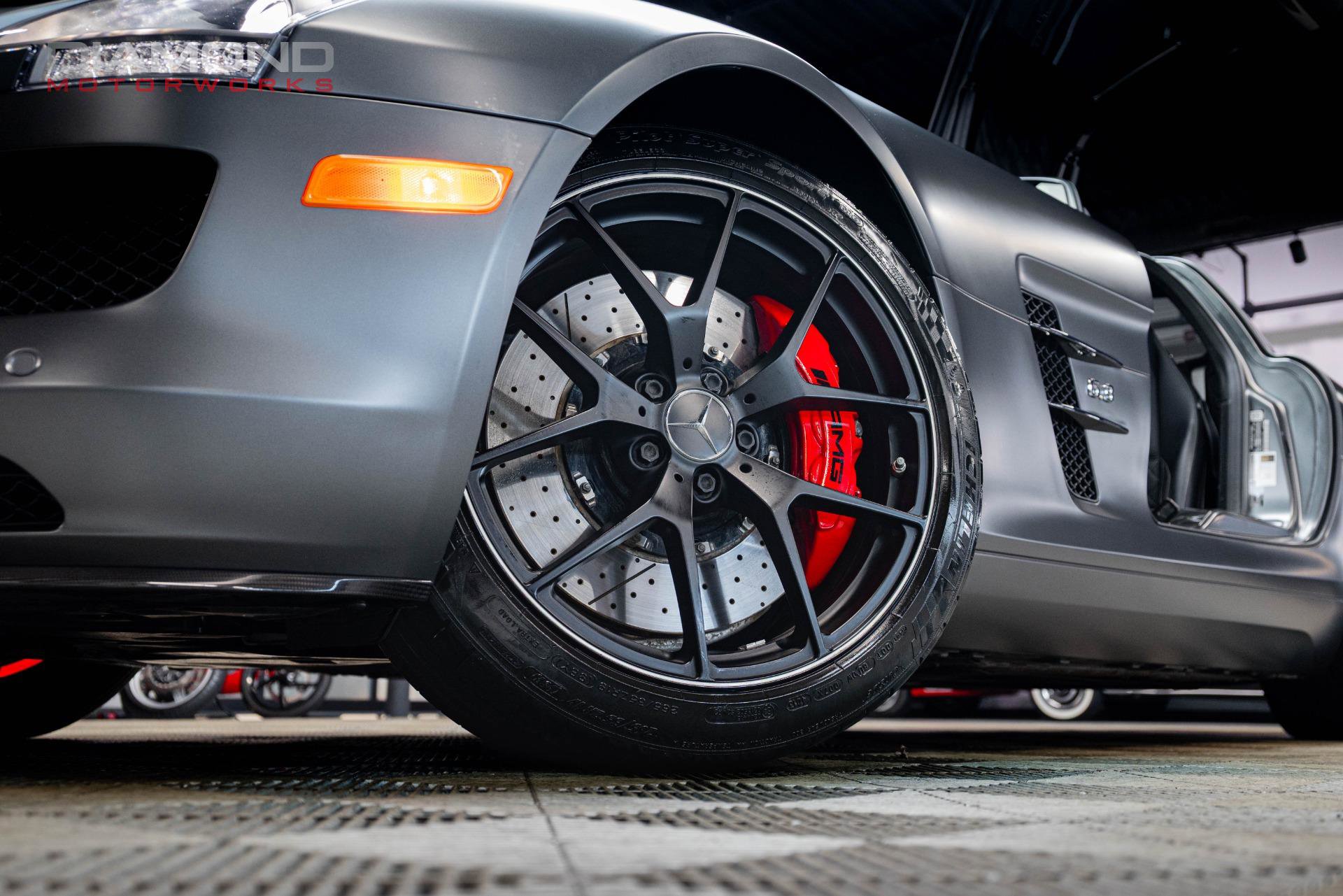 Used 2015 Mercedes-Benz SLS AMG GT Final Edition image 31