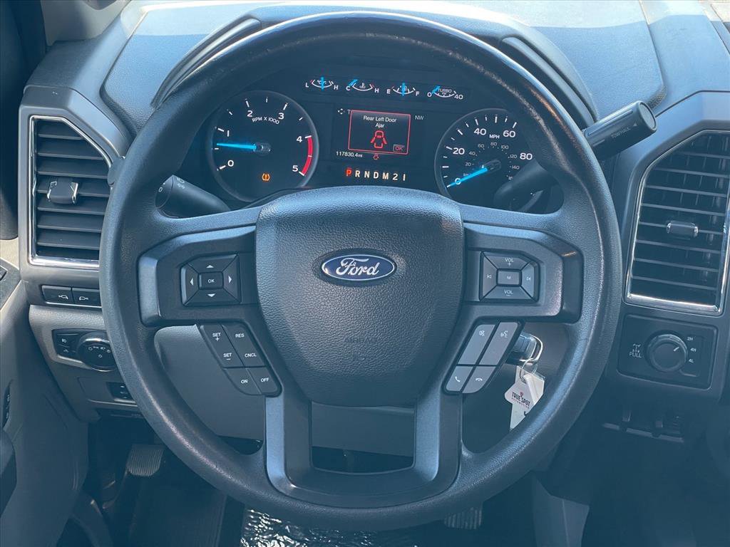 Used 2017 Ford F350 XLT w/ XLT Premium Package image 12