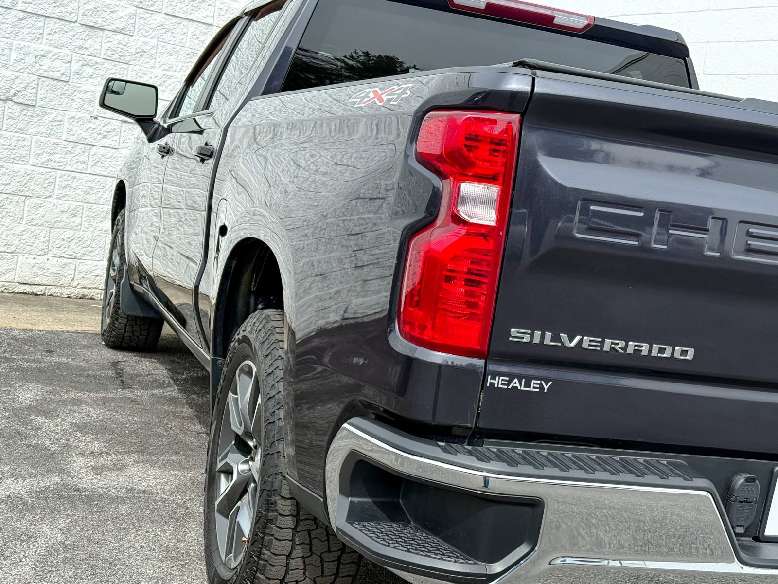 Certified 2022 Chevrolet Silverado 1500 LT image 9