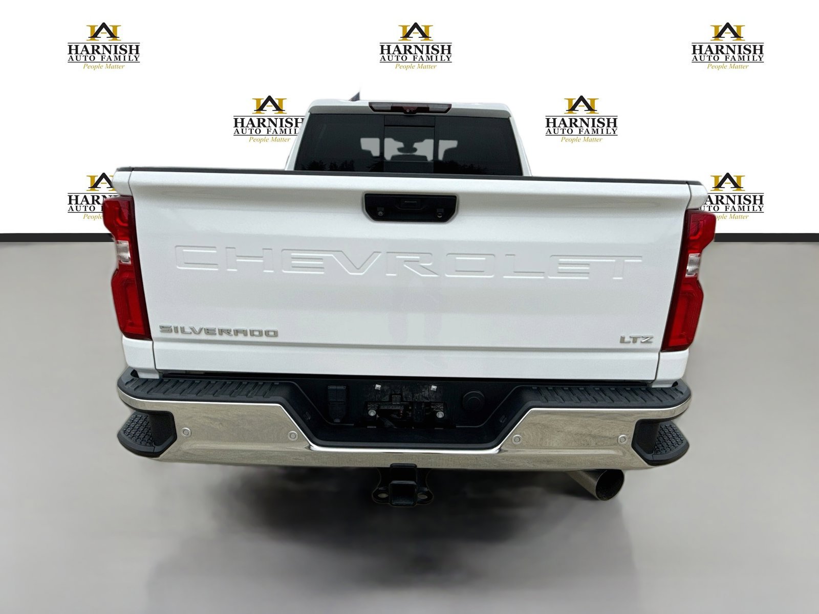 Used 2023 Chevrolet Silverado 2500 LTZ w/ LTZ Premium Package AWD/4WD image 5