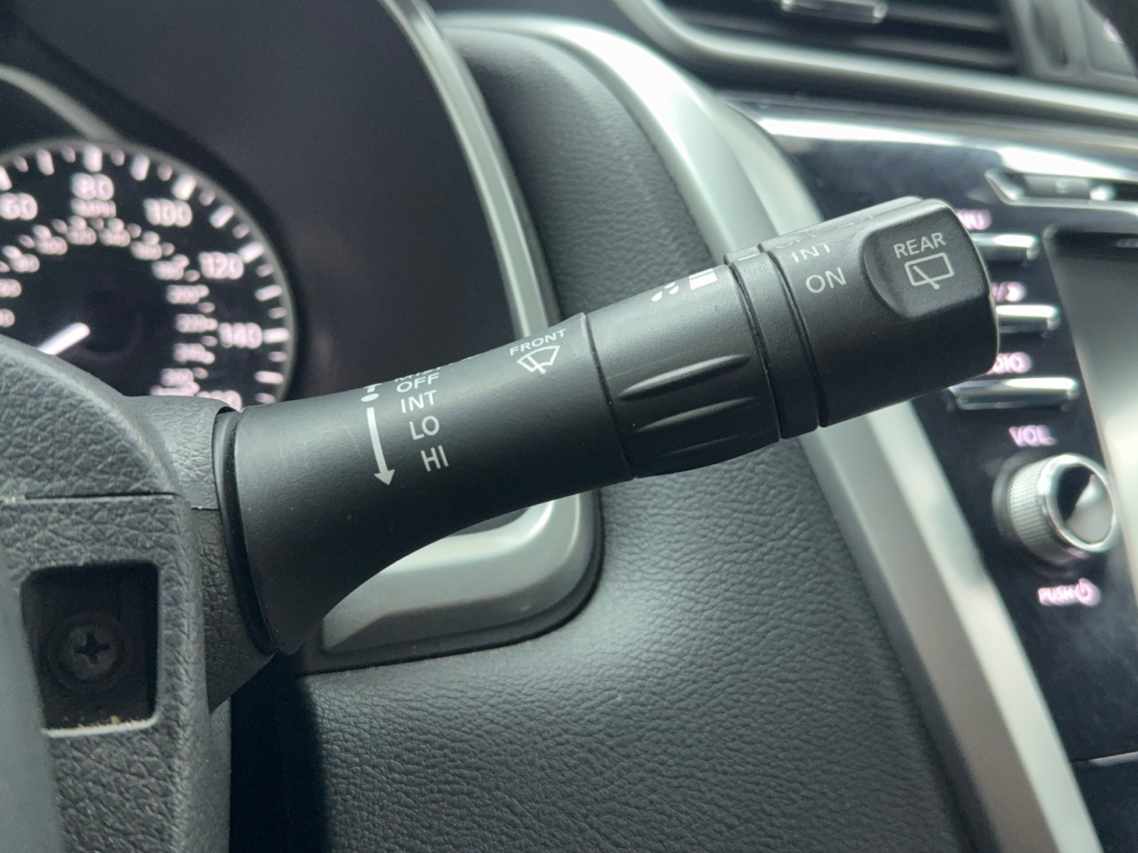 Used 2021 Nissan Murano S FWD image 32