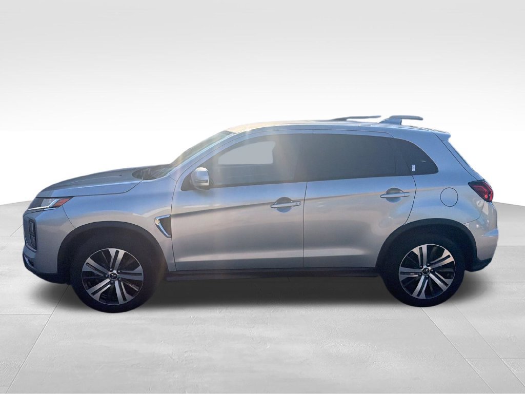 Used 2026 Mitsubishi Outlander Sport SE AWD/4WD image 2