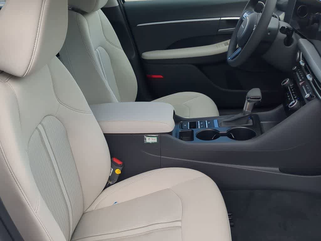 New 2026 Hyundai Sonata SE FWD image 22