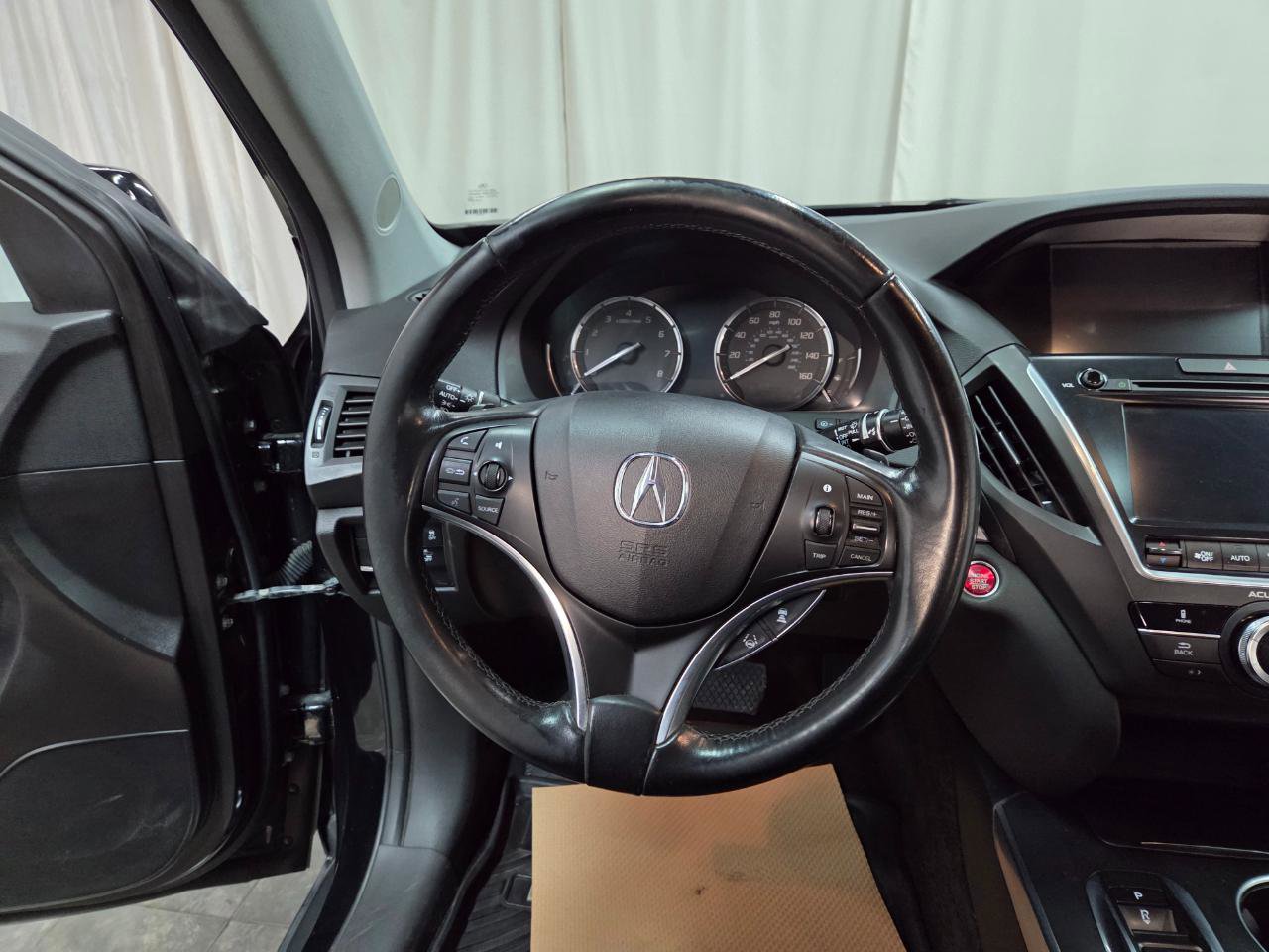 Used 2017 Acura MDX SH-AWD 4D SUV image 27