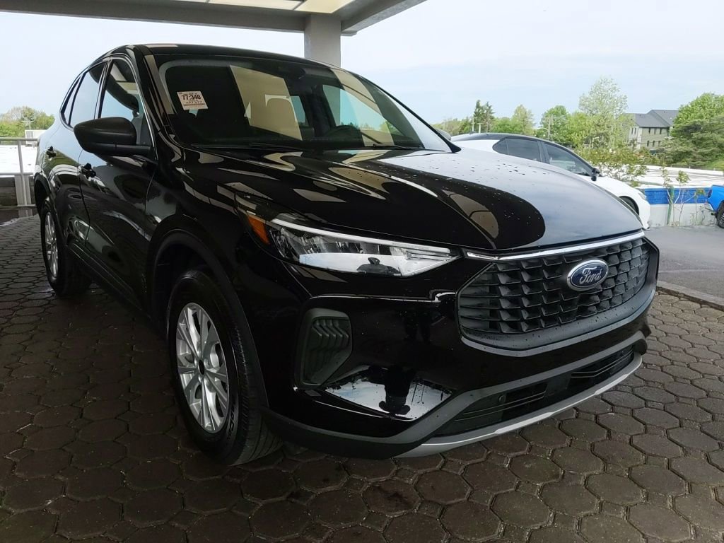 Used 2024 Ford Escape Active AWD/4WD image 4