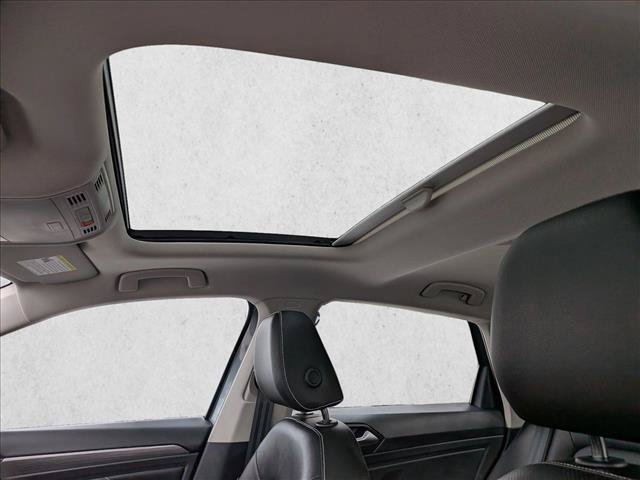 Used 2023 Volkswagen Jetta SEL FWD image 19