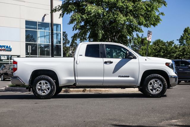 Used 2018 Toyota Tundra SR5 AWD/4WD image 8