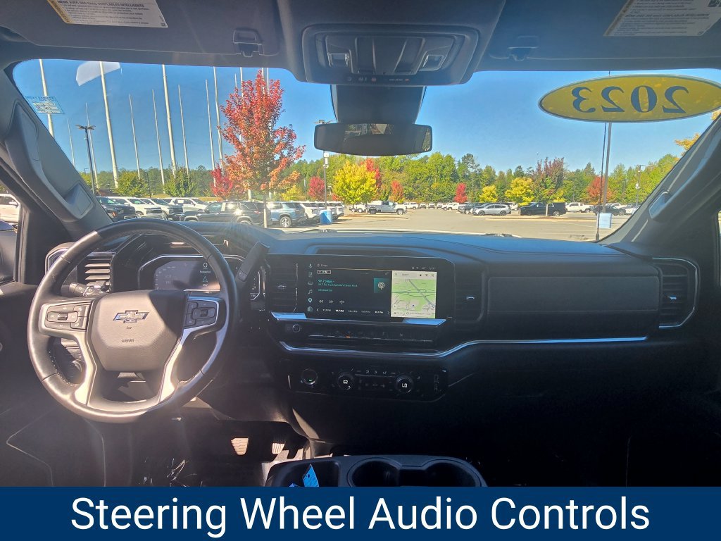 Used 2023 Chevrolet Silverado 1500 RST AWD/4WD image 15