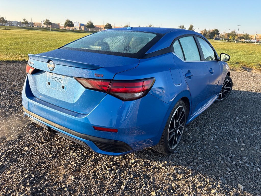 Used 2025 Nissan Sentra SR FWD image 9