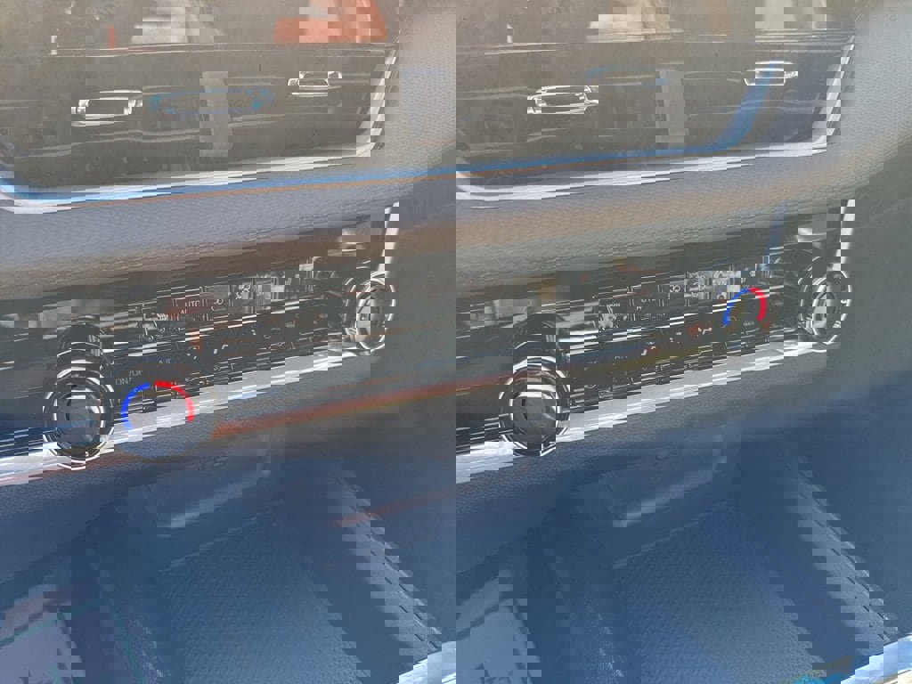 New 2026 Chevrolet Equinox LT w/ Convenience Package II image 32