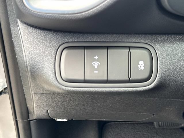 New 2026 Hyundai Venue SEL FWD image 23