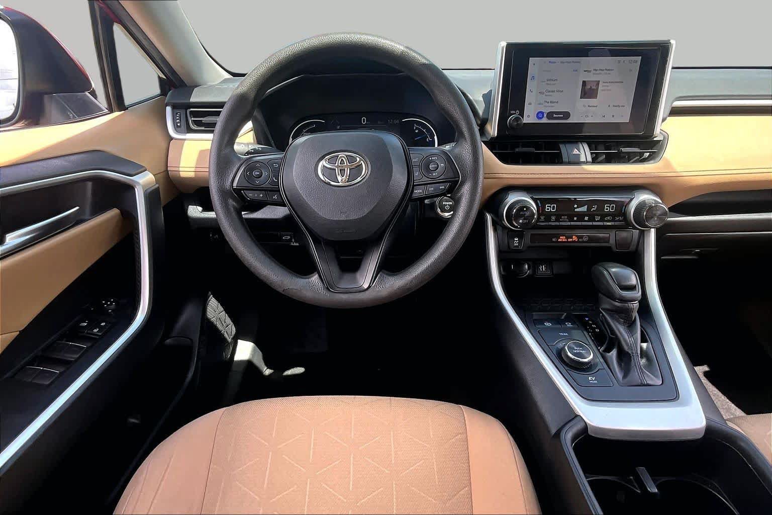 Used 2024 Toyota RAV4 XLE w/ Convenience Package AWD/4WD image 6