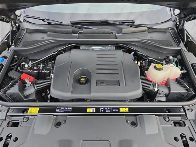 New 2025 Land Rover Range Rover SE image 30