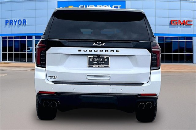 Used 2025 Chevrolet Suburban Z71 image 6
