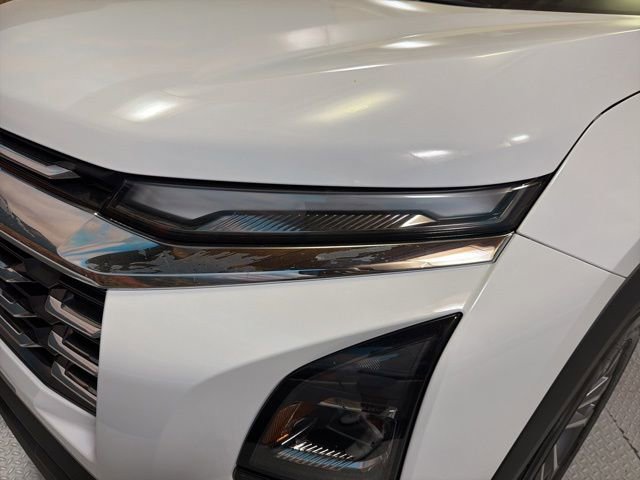 Used 2026 Chevrolet Equinox LT image 13