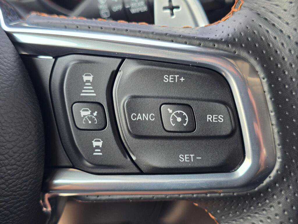 Used 2021 Jeep Wrangler Unlimited Rubicon w/ Dual Top Group AWD/4WD image 44