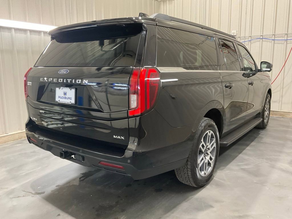 Used 2025 Ford Expedition Max Active AWD/4WD image 36