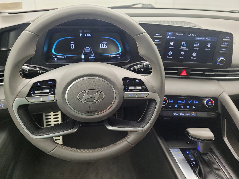 Used 2025 Hyundai Elantra Sport FWD image 22