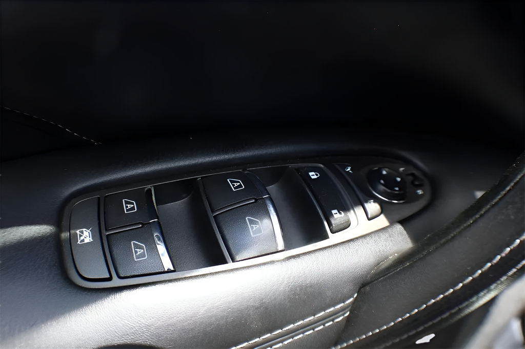 Used 2018 INFINITI QX80 2WD w/ Driver Assistance Package image 37