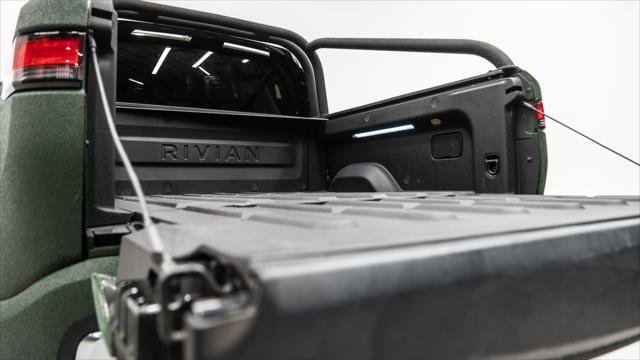 Used 2022 Rivian R1T Adventure image 12