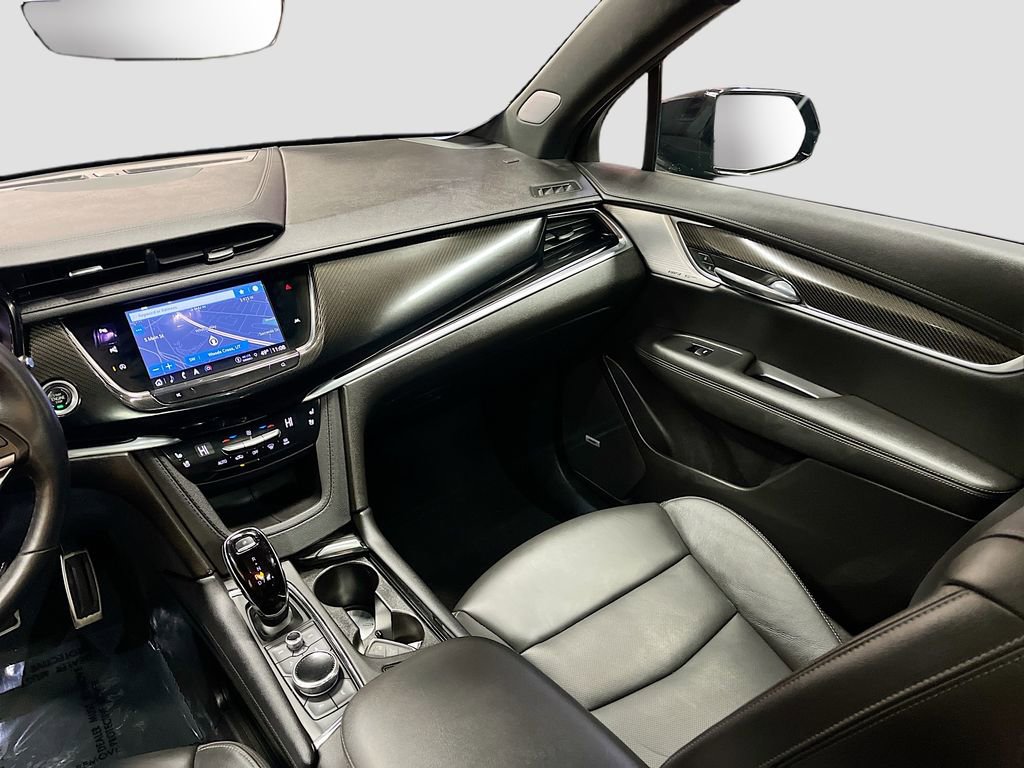 Used 2023 Cadillac XT6 Sport w/ Technology Package image 25